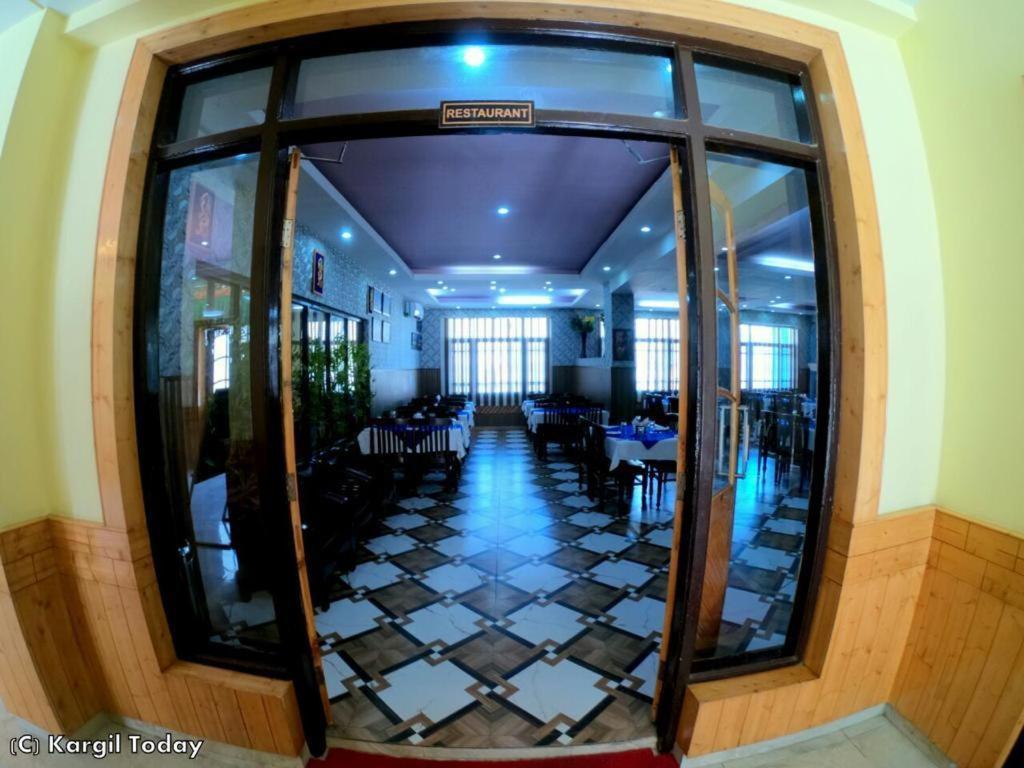 Hotel Zojila Residency Kargil Exterior foto