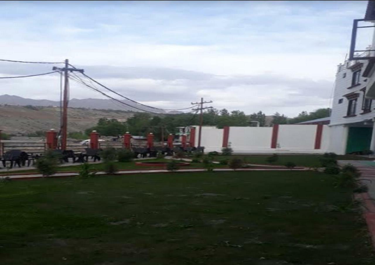 Hotel Zojila Residency Kargil Exterior foto